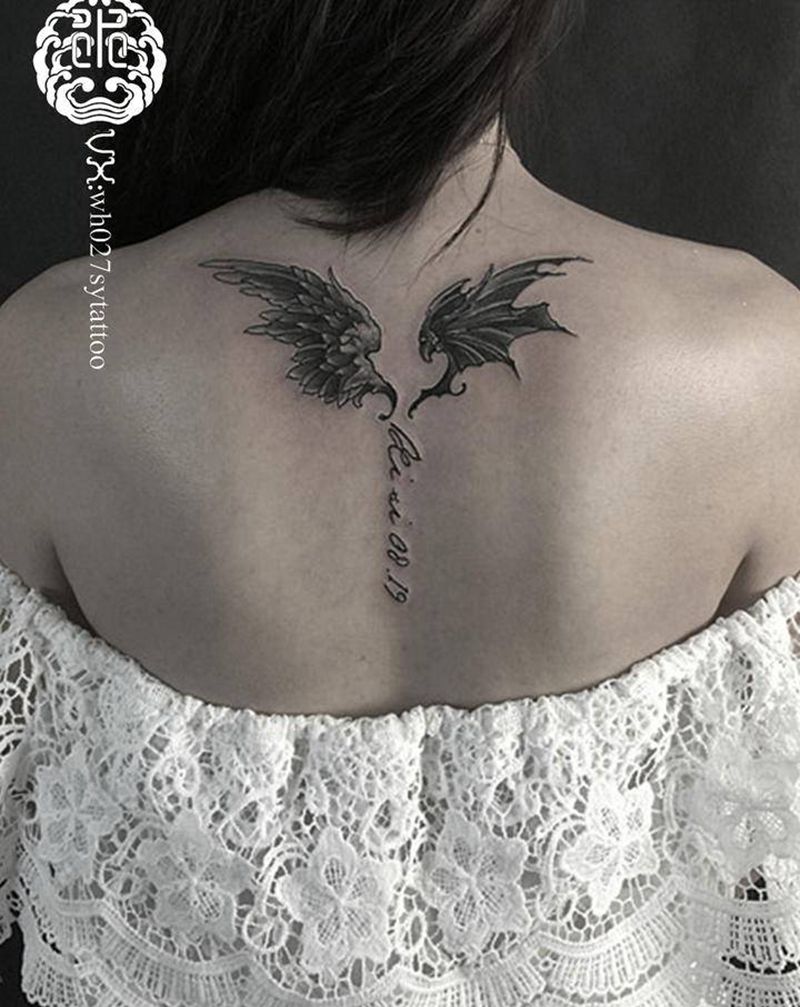 翅膀纹身图片_背部欧美写实翅膀纹身图案