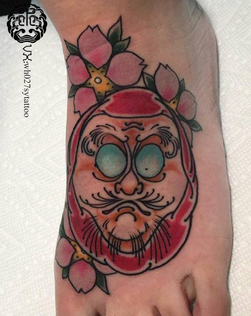 许愿达摩纹身图片_脚部新传统许愿达摩达摩达摩娃娃纹身图案