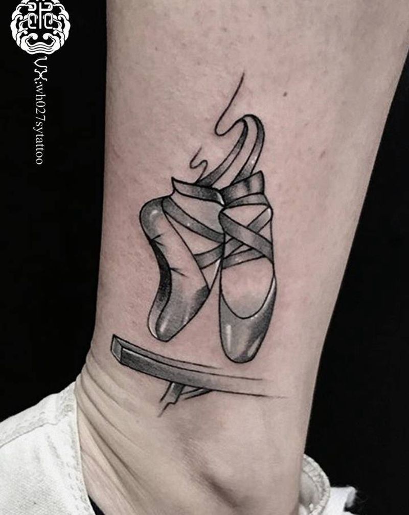 芭蕾舞鞋纹身图片_腿部New School芭蕾舞芭蕾纹身图案