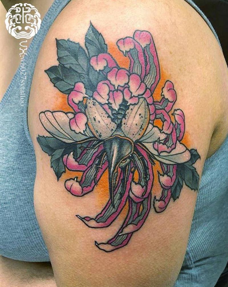 甲虫/菊花纹身图片_手臂新传统New School菊花甲虫独角仙纹身图案