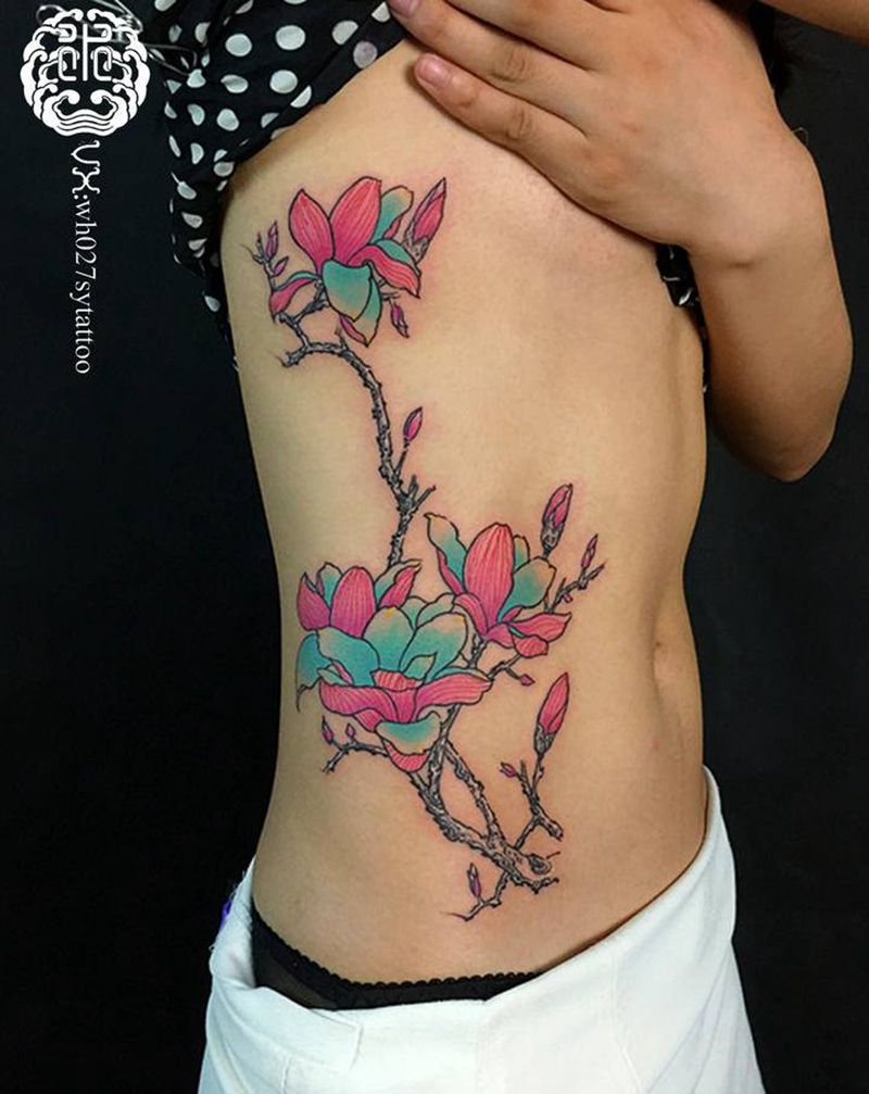 玉兰纹身图片_腰部新传统玉兰纹身图案