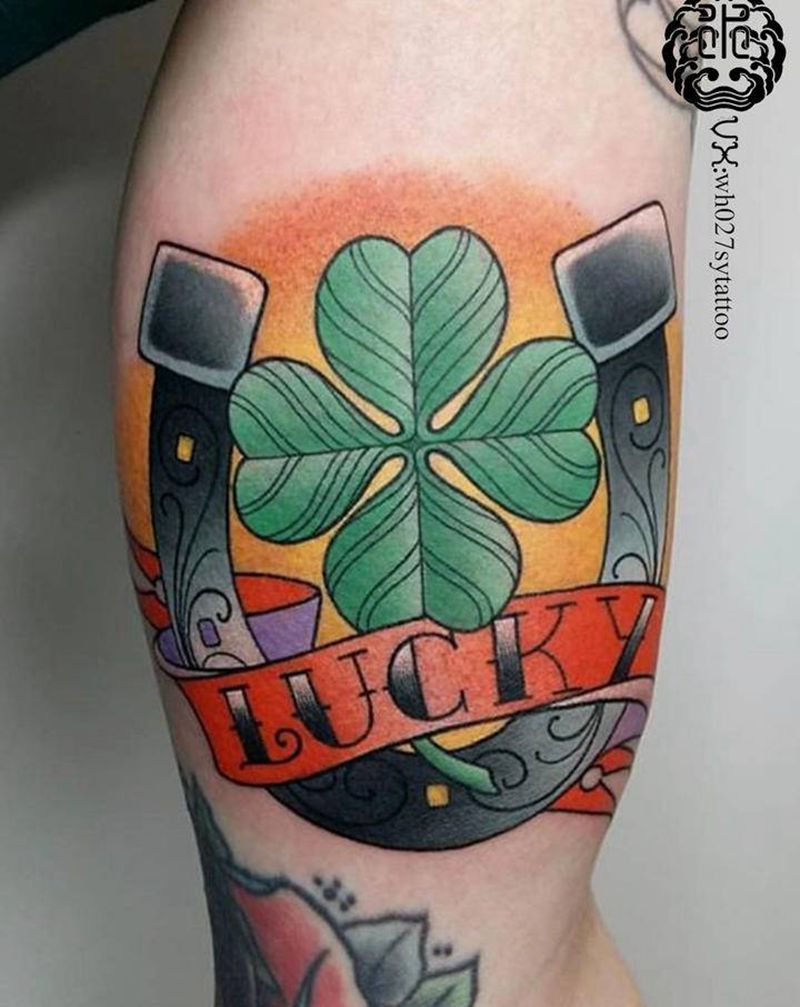 马蹄铁幸运草纹身图片_手臂New School幸运草马蹄铁四叶草纹身图案