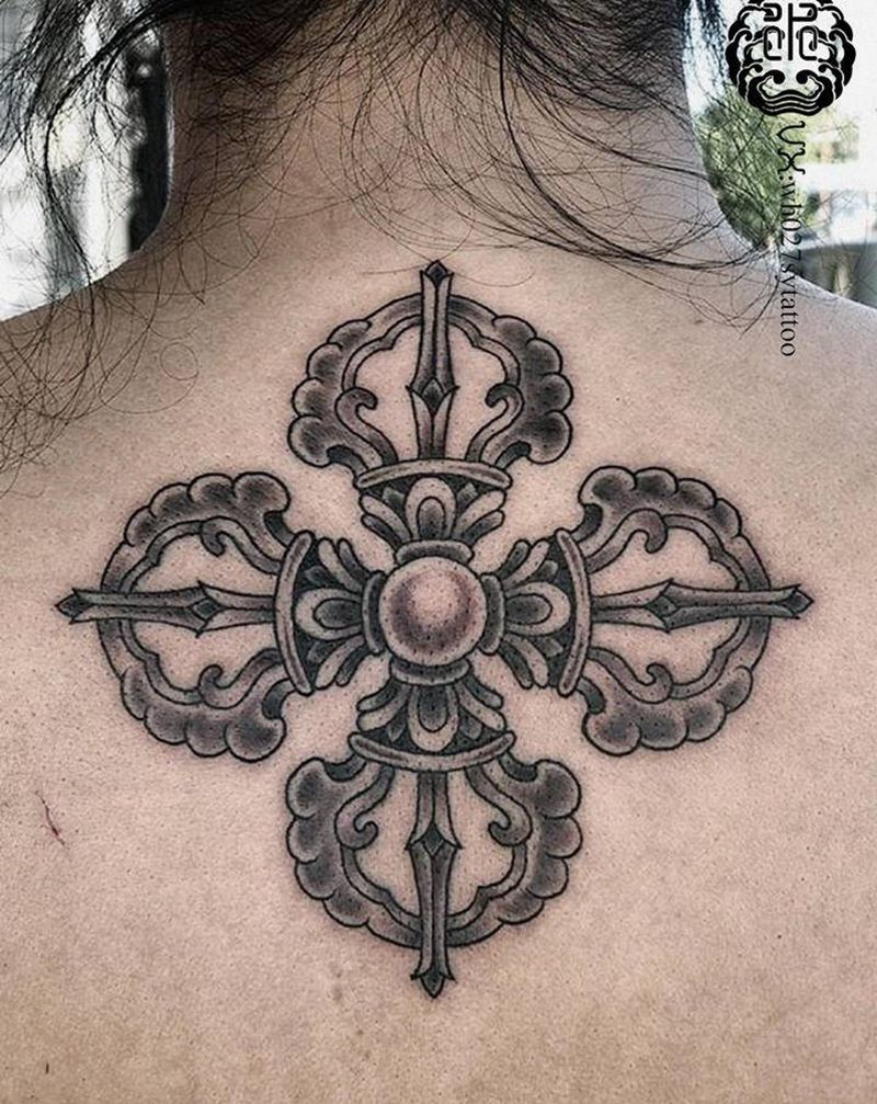 十字金刚杵纹身图片_背部新传统法器金刚杵十字金刚杵纹身图案