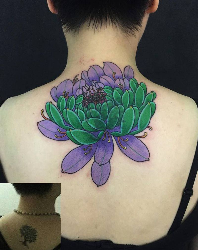 菊花（遮盖）纹身图片_背部新传统菊花纹身图案