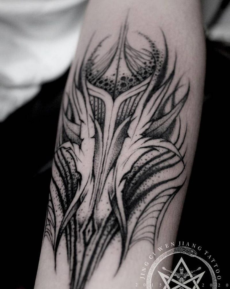 暗黑花体Y纹身图片_手臂花体字纹身图案