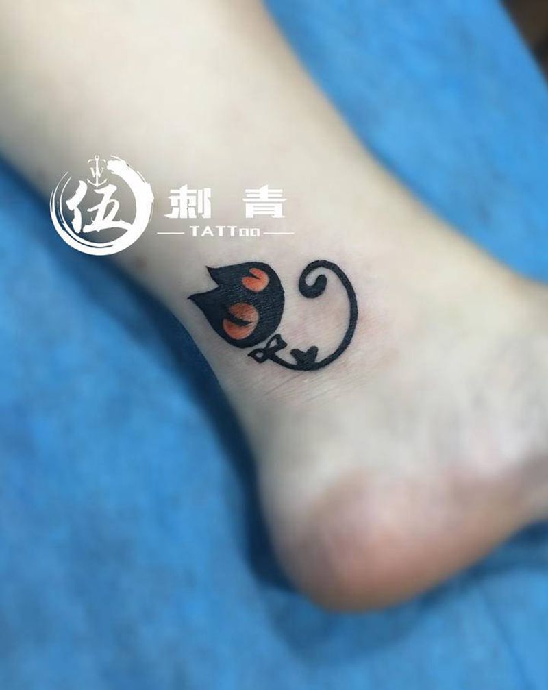 猫纹身图片_腿部纹身图案