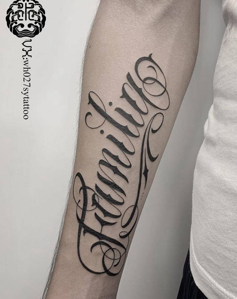 花体字纹身图片_手臂花体字纹身图案