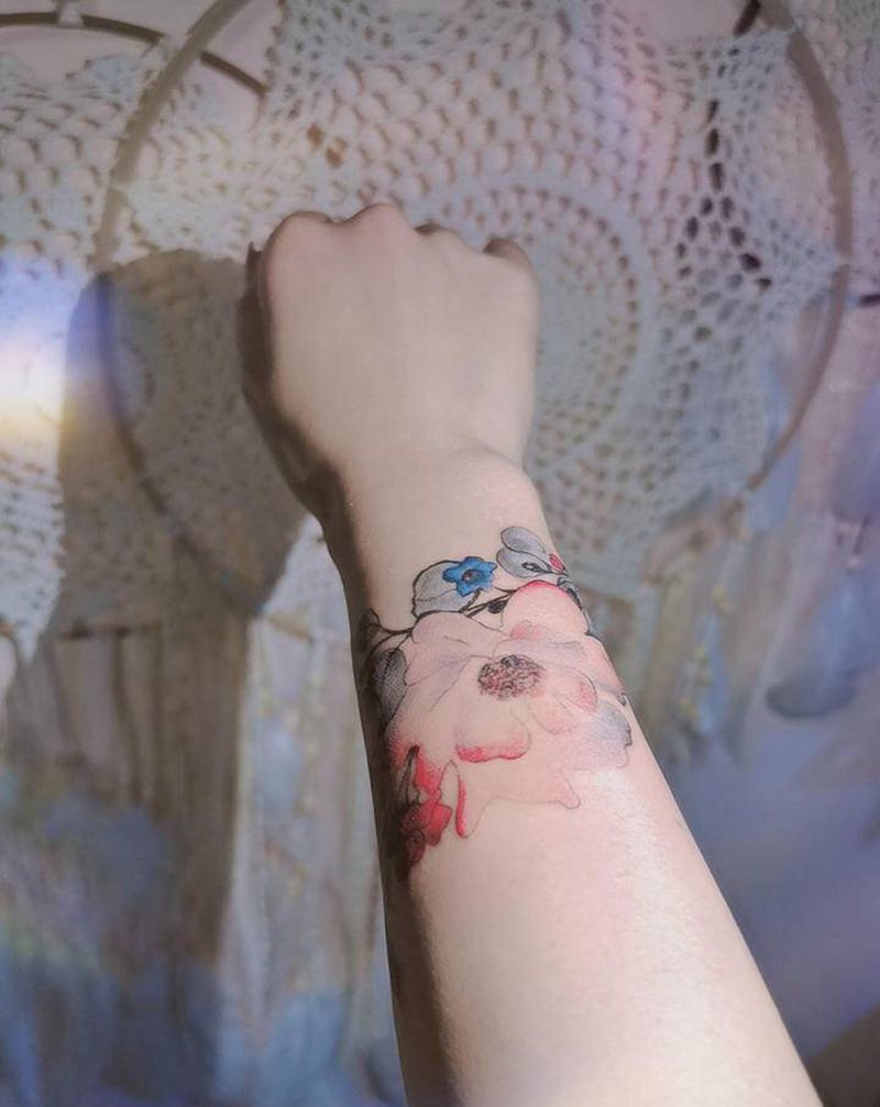花手环纹身图片_手臂水彩纹身图案