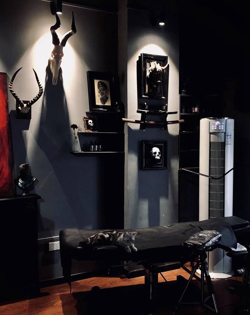 工作室纹身图片_手臂背部欧美写实水墨纹身图案