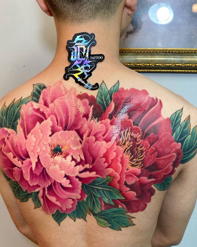 牡丹花纹身图片_背部新传统水彩牡丹花纹身图案