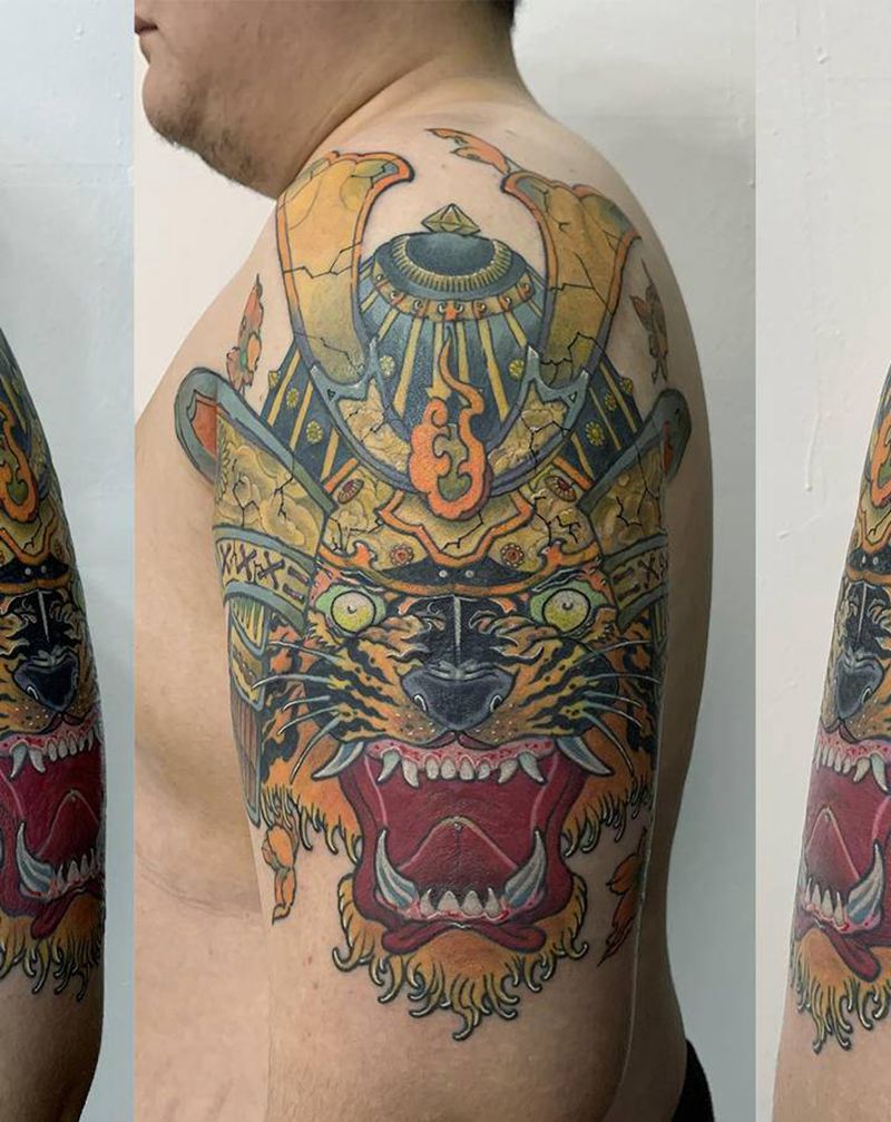 甲胄虎头纹身图片_手臂新传统虎头武士盔枫叶纹身图案