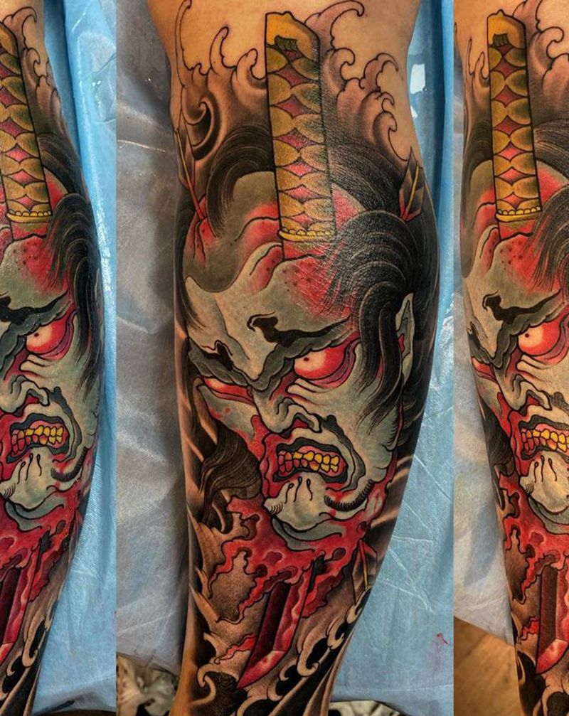 生首纹身图片_腿部脚部老传统新传统生首匕首包小腿纹身图案