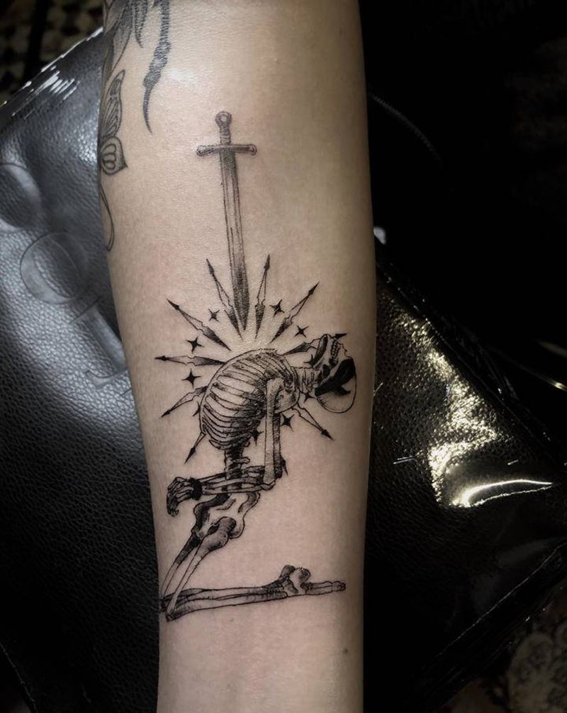 自选图纹身图片_手臂点刺纹身图案