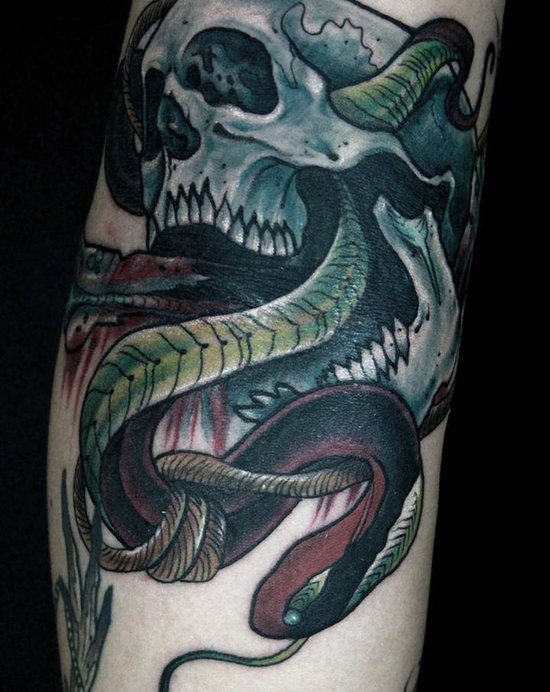 游龙作品纹身图片_新传统欧美写实纹身图案