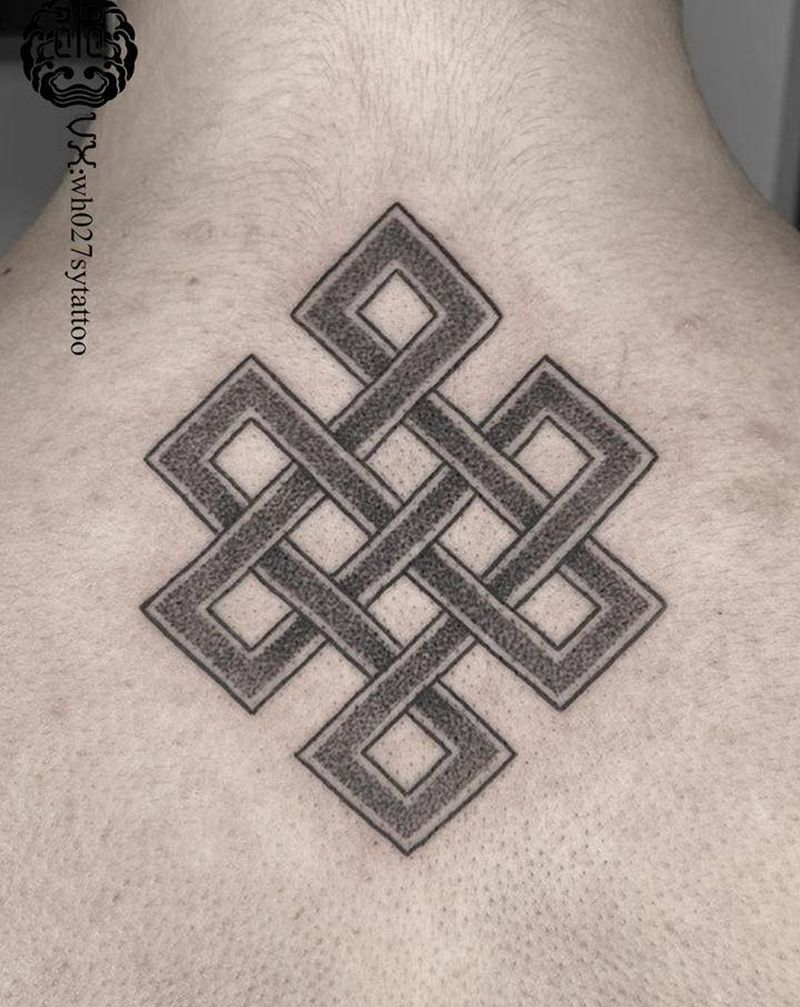 吉祥结纹身图片_背部点刺吉祥结纹身图案