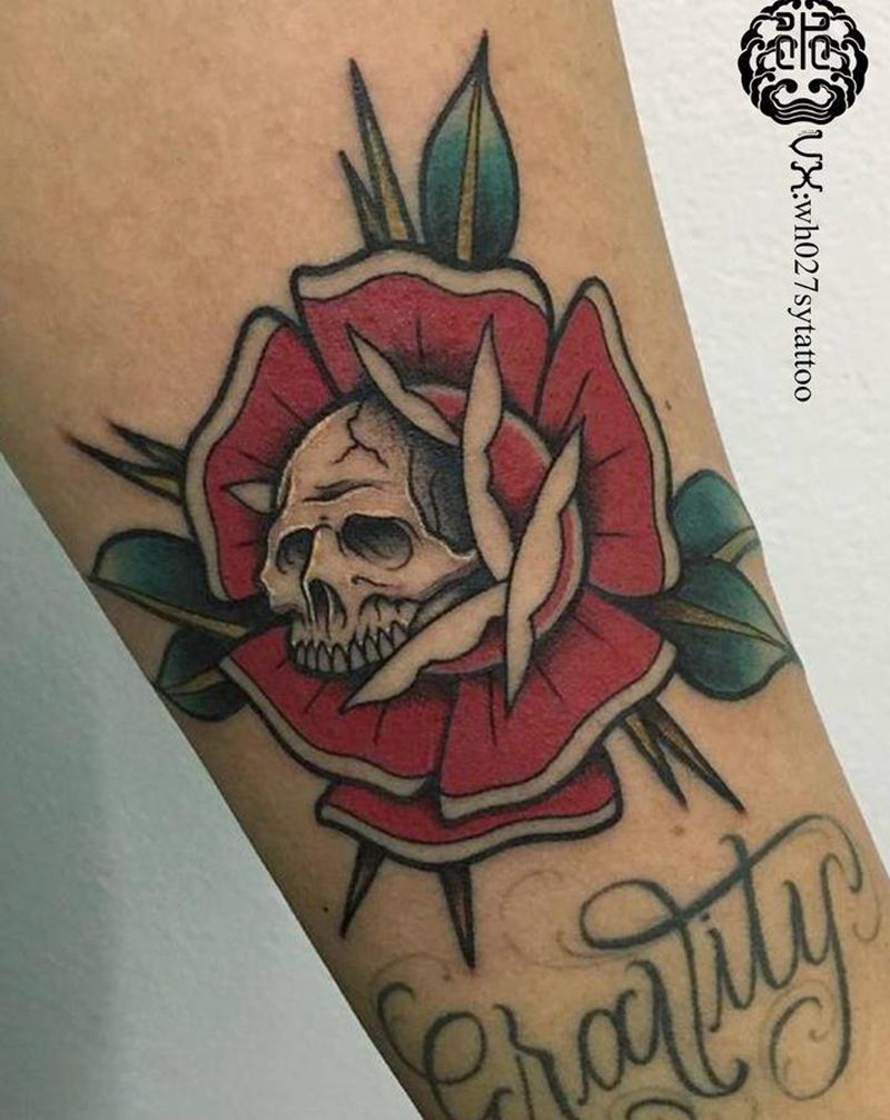 骷髅芯玫瑰纹身图片_手臂Old School玫瑰骷髅花纹身图案