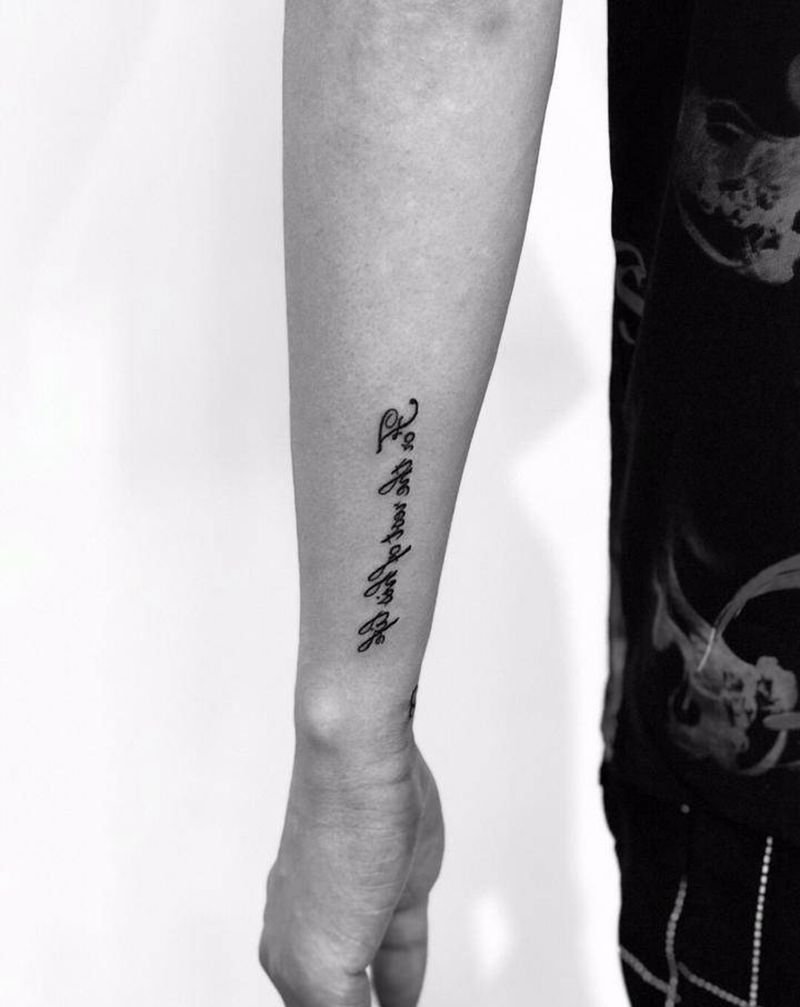 今日作品更新#小清新#纹身图片_手臂花体字英文纹身图案