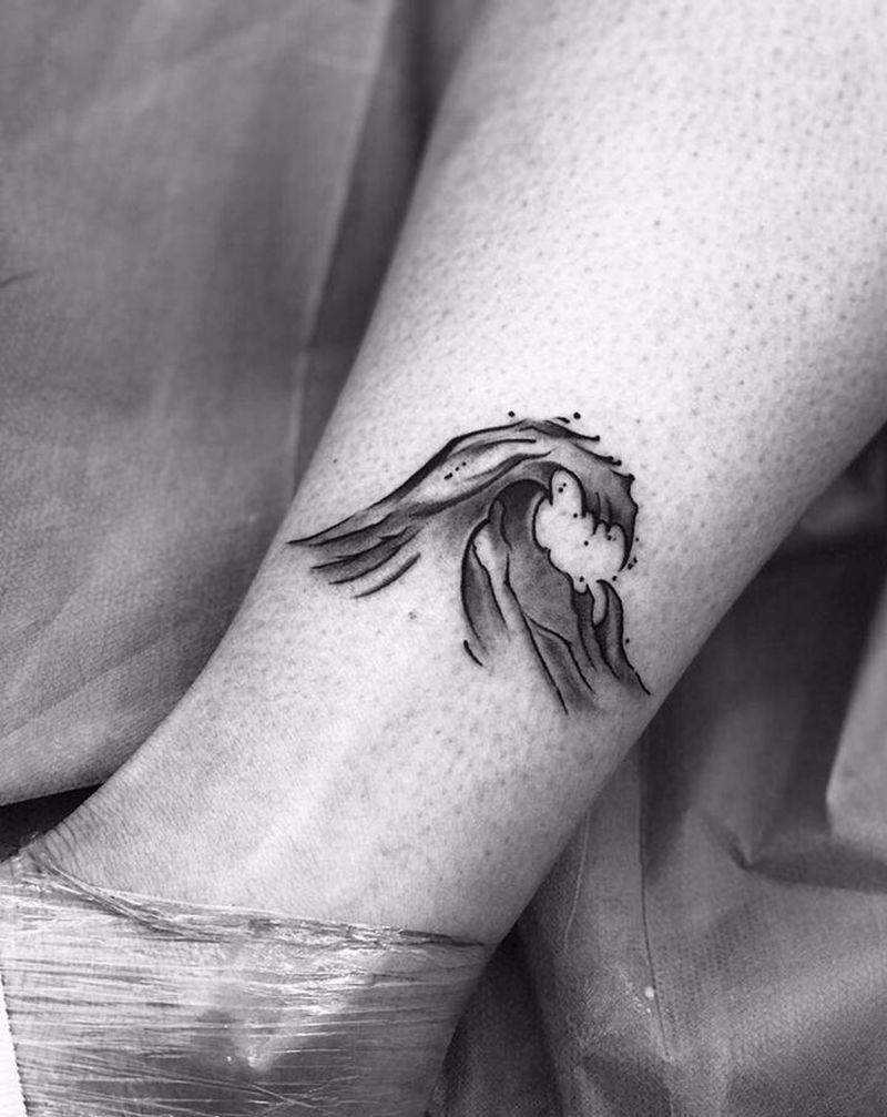 今日作品更新#神奈川浪#纹身图片_腿部新传统神奈川浪纹身图案