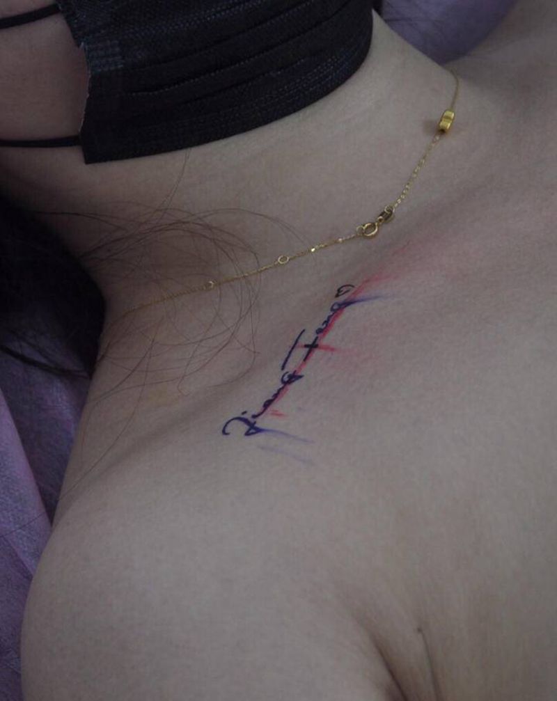 #今日作品# #字母纹身# #纹身图片_胸部花体字纹身图案