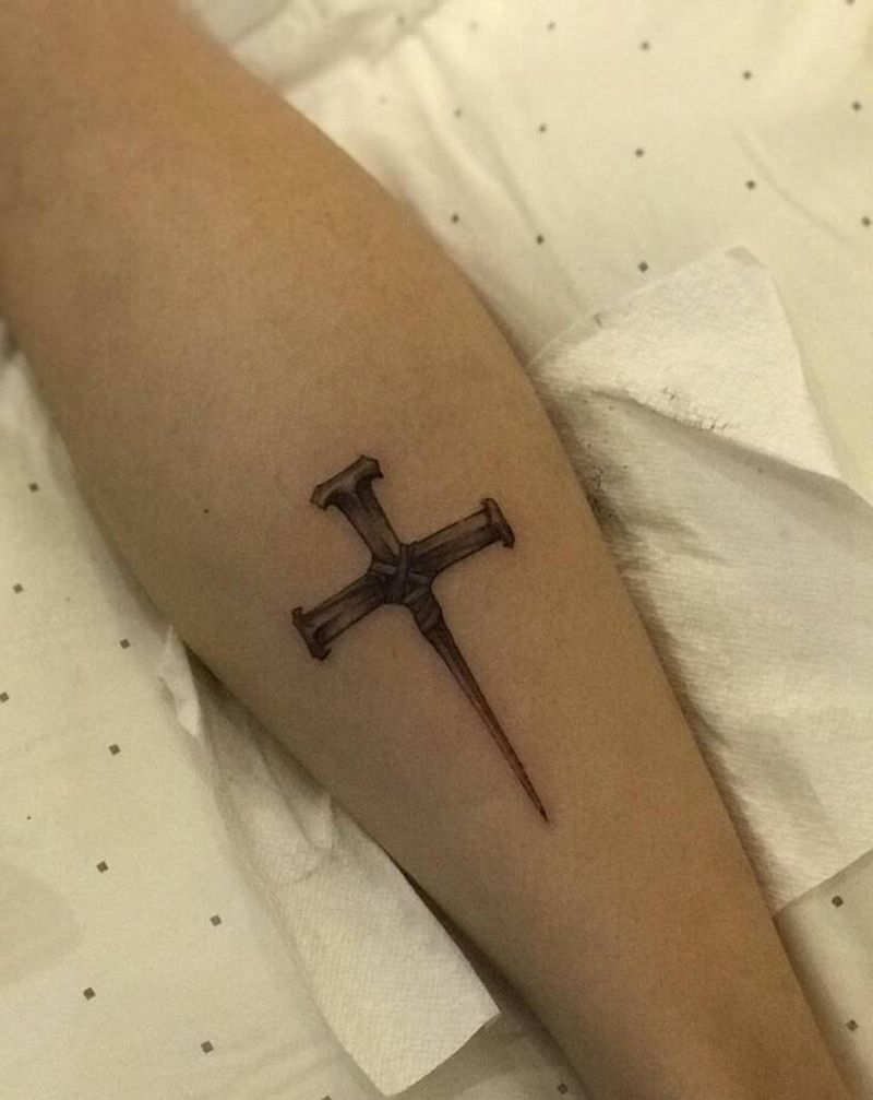 #今工玩活# #耗时1小时50纹身图片_腿部欧美写实纹身图案