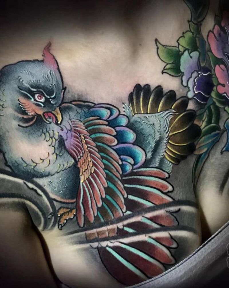 救死扶伤系列纹身图片_胸部新传统鸟 牡丹 花纹身图案