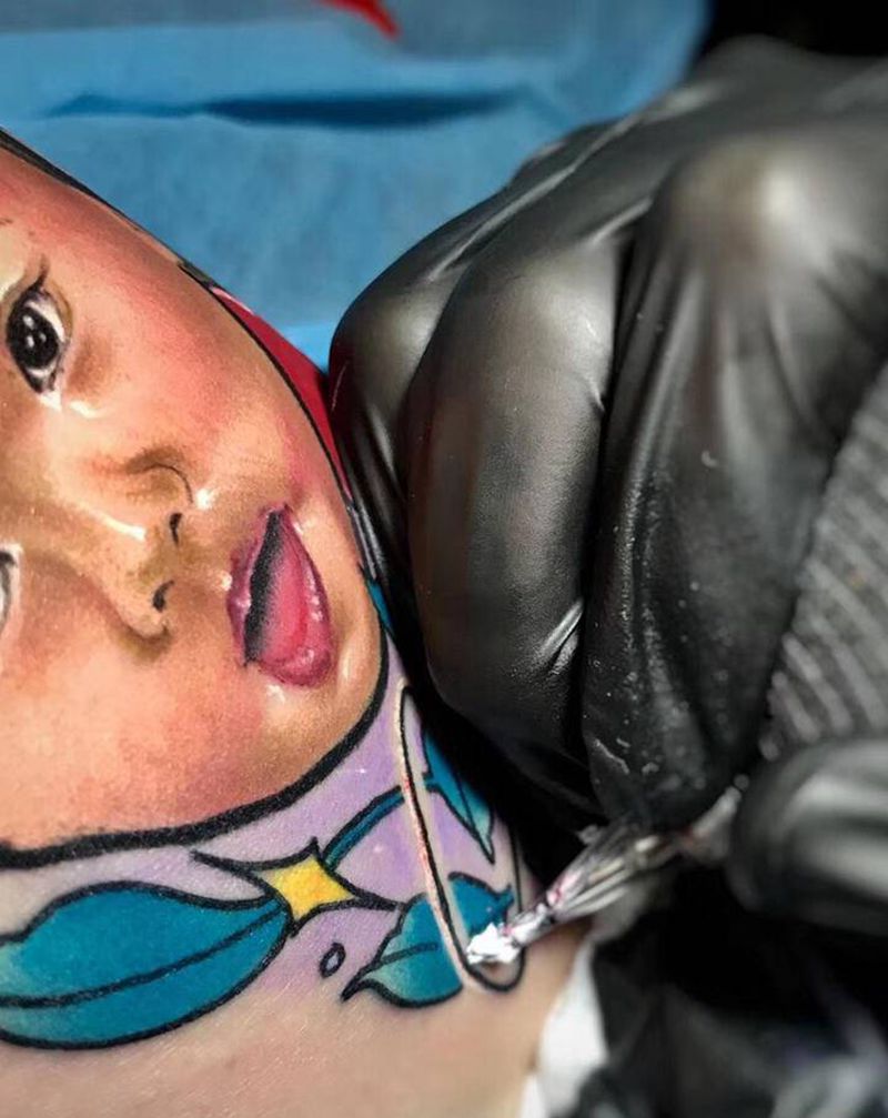 写实宝宝卡通纹身纹身图片_手臂Old School欧美写实卡通 写实纹身图案