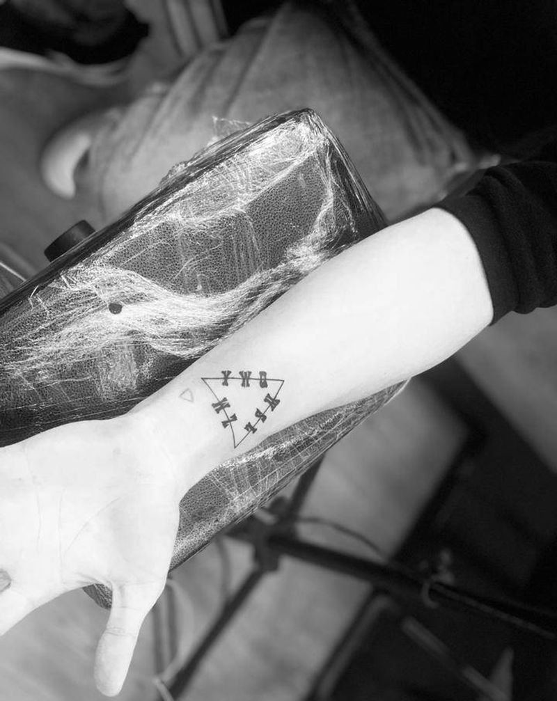 今日作品更新#三劍客的名字纹身图片_图腾纹身图案