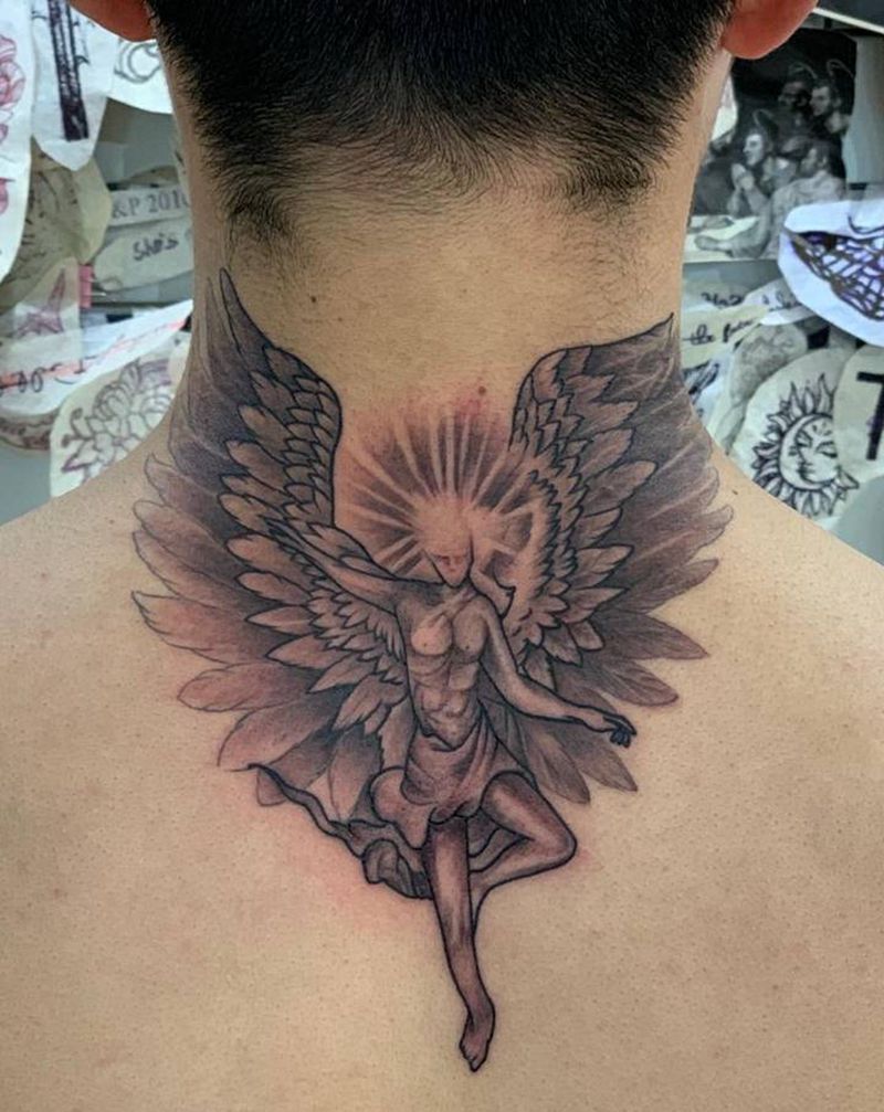 今日作品更新#天使#纹身图片_颈部欧美写实天使纹身图案