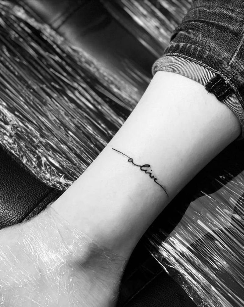 今日作品更新# 我 想#纹身图片_腿部花体字纹身图案