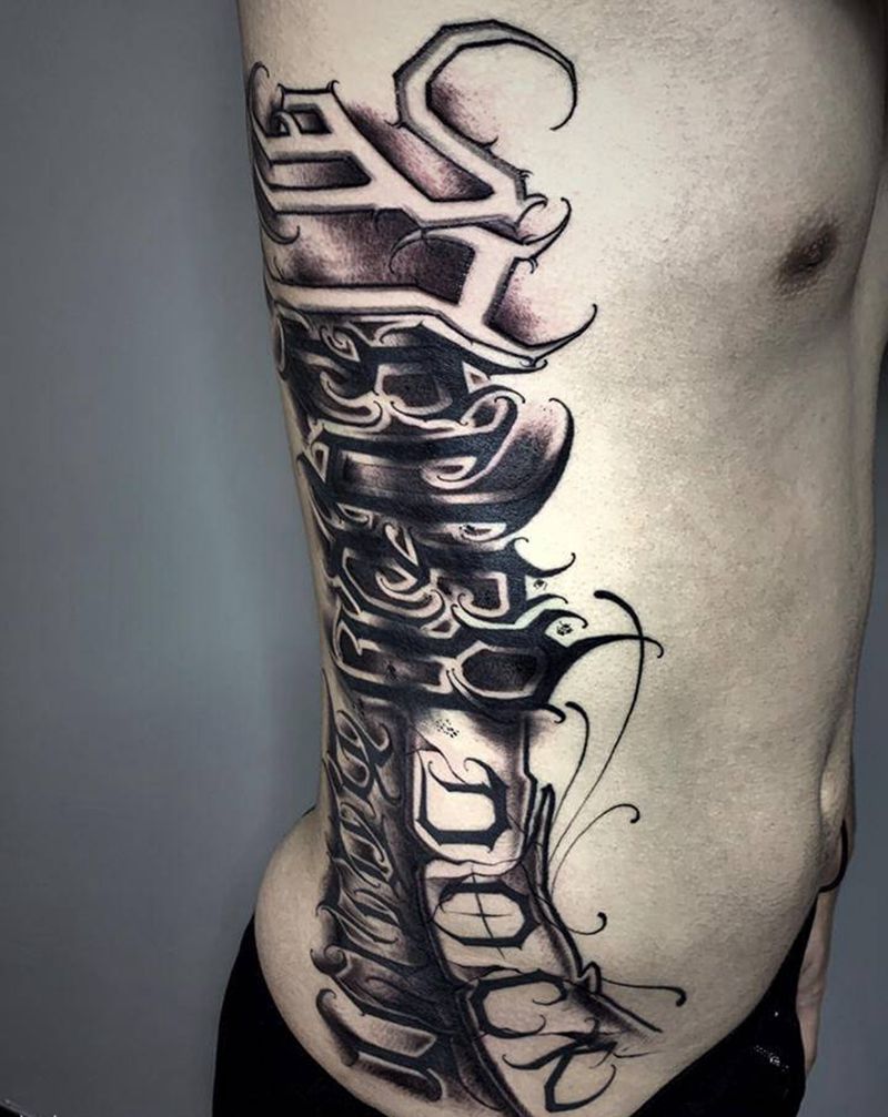 花体字纹身图片_腰部花体字纹身图案