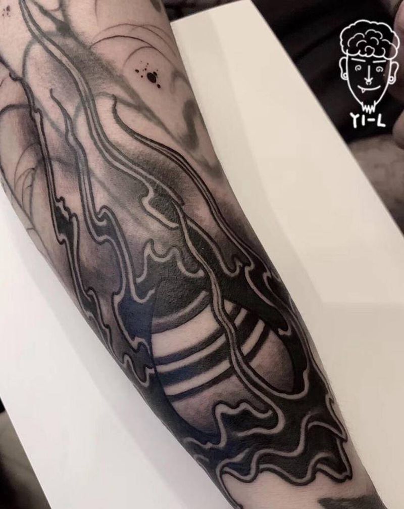 舍利·美妆蛋纹身图片_手臂新传统舍利子纹身图案