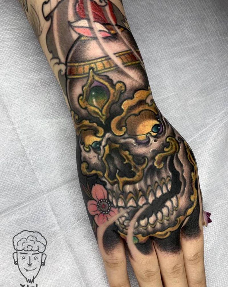 新传统包手背嘎巴拉纹身图片_手部新传统嘎巴拉纹身图案