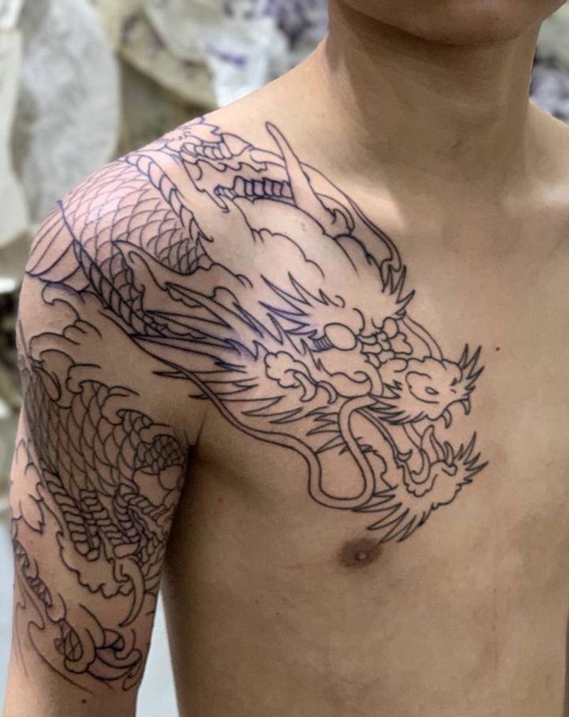 #今日作品更新# #独一无二的纹身图片_手臂胸部新传统半胛龙纹身图案