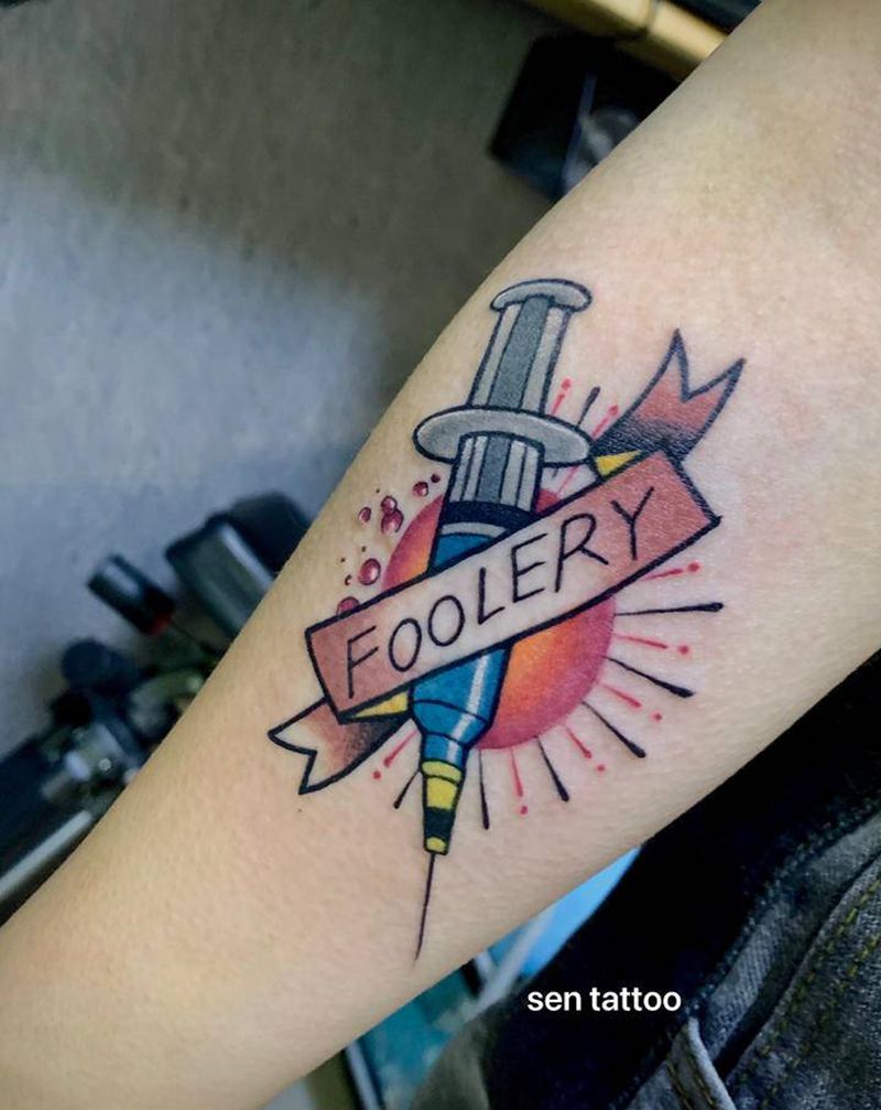 针纹身图片_手臂Old School纹身图案