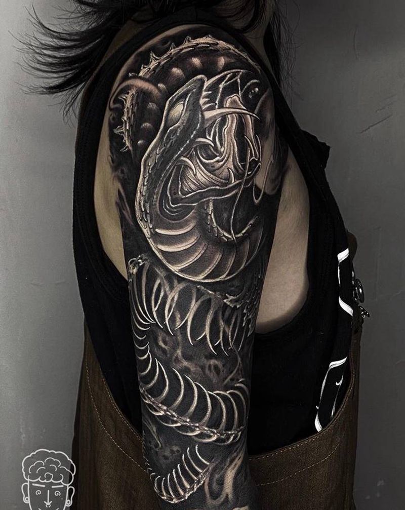 ⚔️ work暗黑蛇纹身图片_手部蛇纹身图案