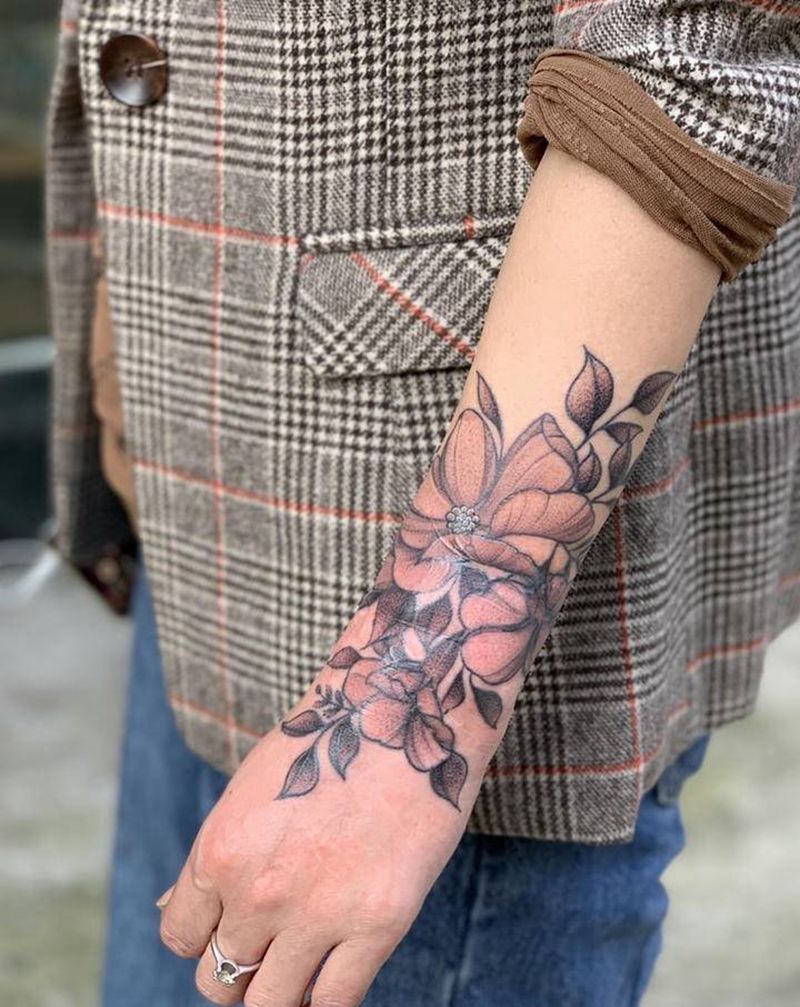 今日作品更新 #遮盖 疤痕 #纹身图片_手部点刺素花 遮盖纹身图案