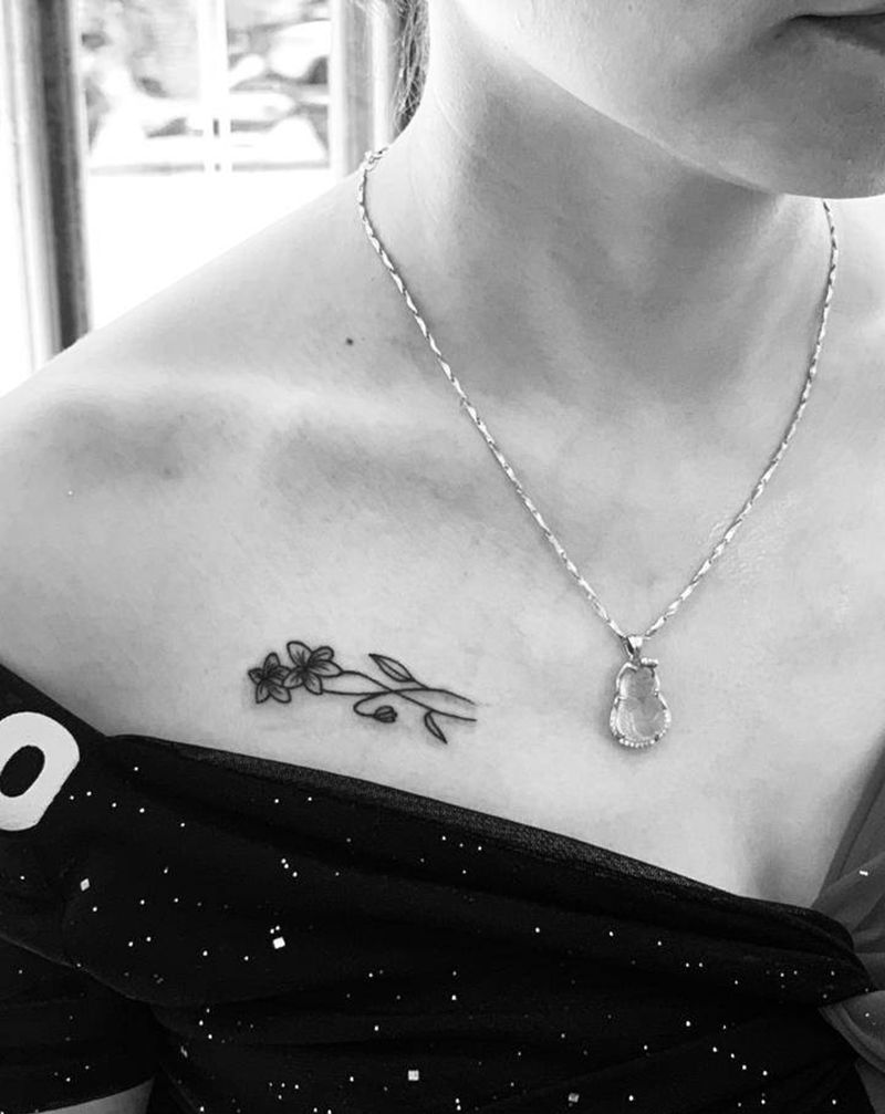 今日作品更新 #小清新花儿 #纹身图片_几何小清新纹身图案