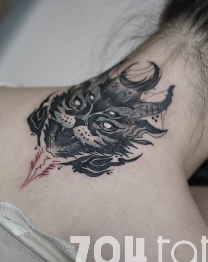 原创纹身 老图遮盖纹身图片_背部新传统纹身图案