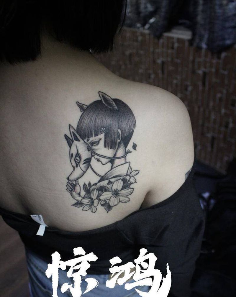 清新风纹身图片_背部纹身图案