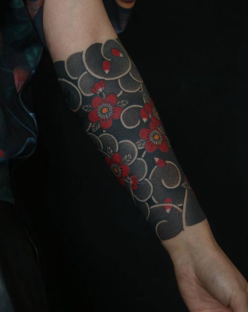 櫻纹身图片_手臂手部老传统櫻花日式纹身图案