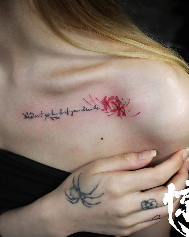 彼岸花纹身图片_胸部水彩纹身图案