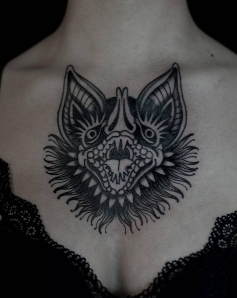 花胸纹身图片_胸部Old School纹身图案