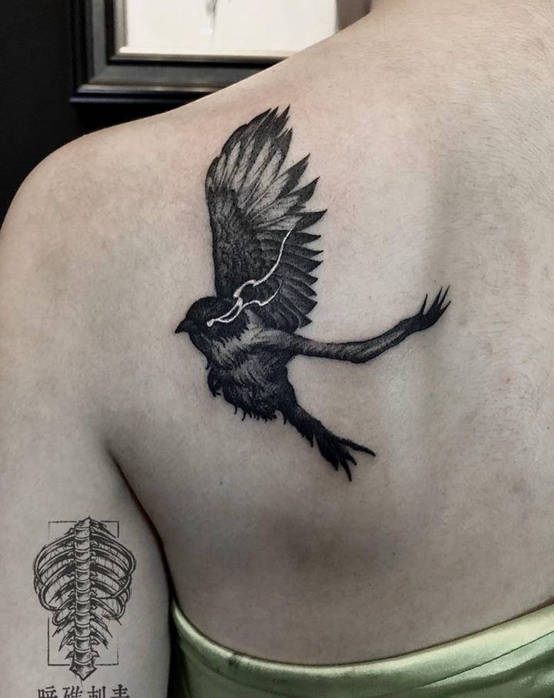小鸟纹身图片_暗黑纹身图案