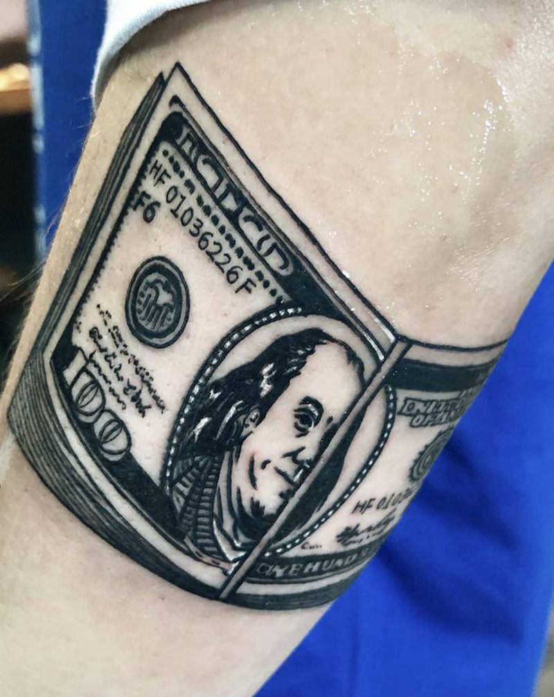 美钞纹身图片_手部欧美纹身图案