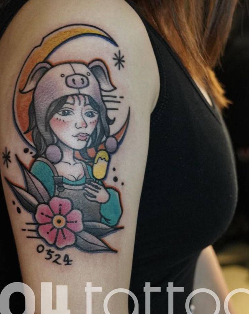 属猪的女孩自画像纹身图片_手臂Old School纹身图案