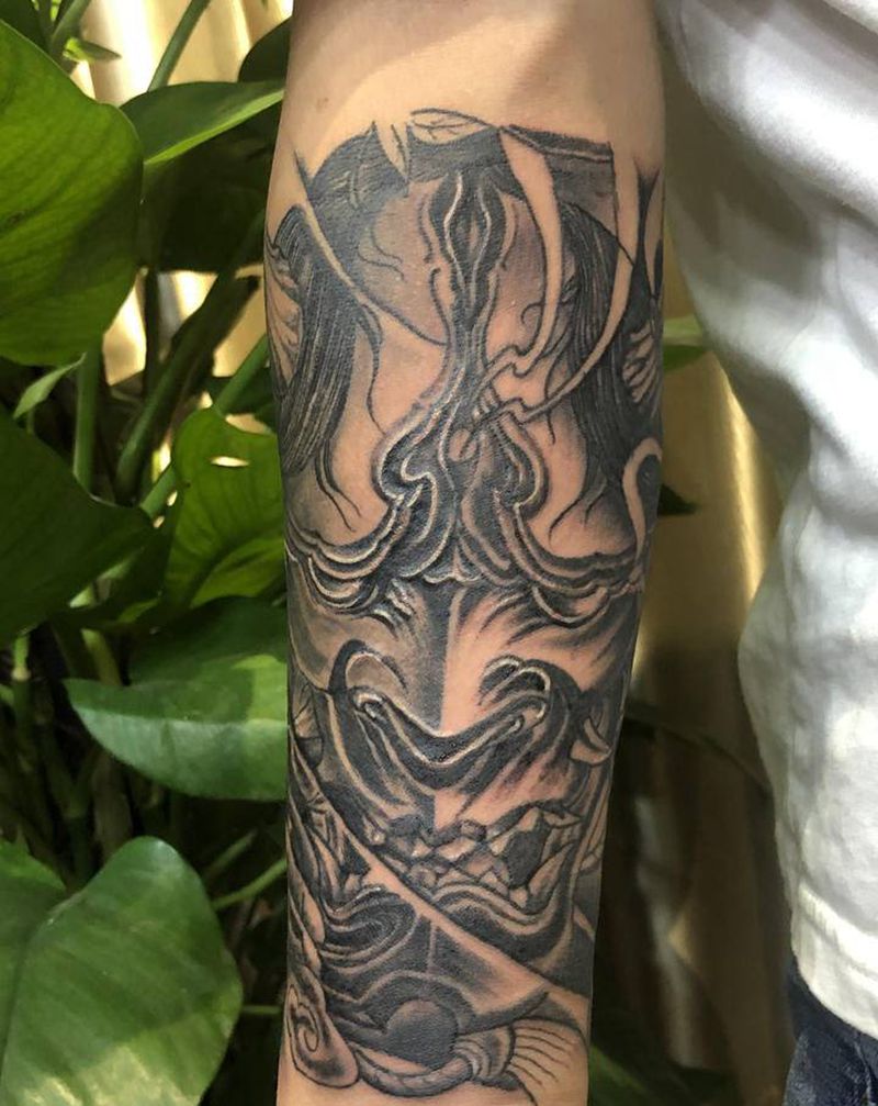 般若纹身图片_肩部老传统纹身图案