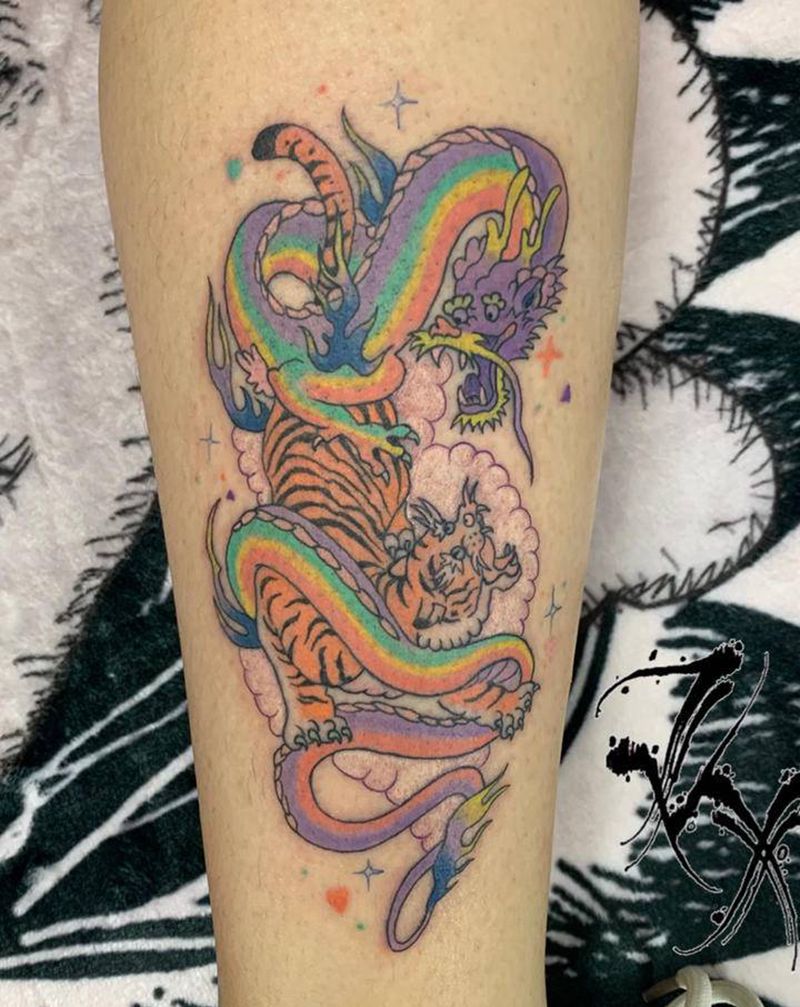 缤纷多彩纹身图片_腿部纹身图案