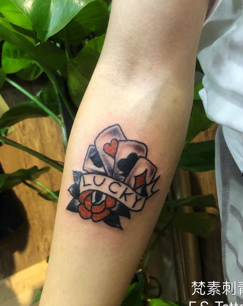 扑克♠️纹身图片_手部Old School纹身图案