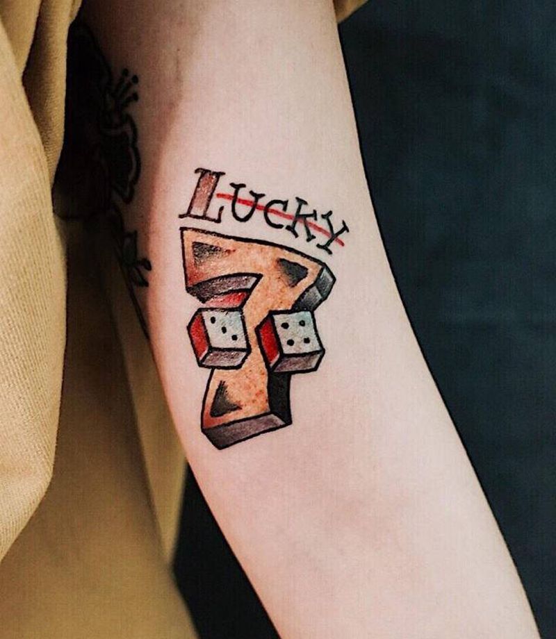 幸运七纹身图片_手臂老传统Old School七幸运纹身图案