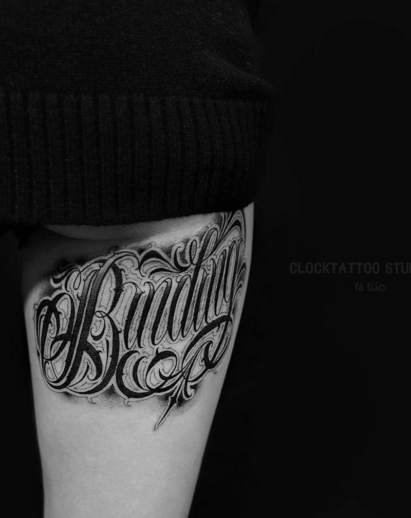 花体字纹身图片_臀部腿部花体字单词字母纹身图案